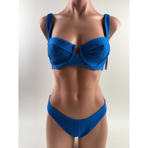 Victoria's Secret Swim Bikini Top & Brazilian Bottom Blue Set  Size 34DDD / M - Picture 1 of 12